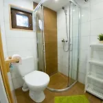 Kolonia Lesna Z Sauna I Goraca Balia Alpesi faház Radków
