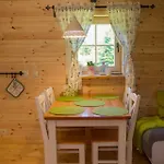 Alpesi faház Kolonia Lesna Z Sauna I Goraca Balia *