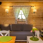 Alpesi faház Kolonia Lesna Z Sauna I Goraca Balia *