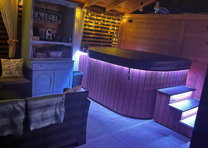 Kolonia Lesna Z Sauna I Goraca Balia Chalet