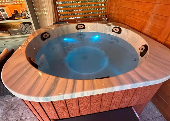 Horská chata Kolonia Lesna Z Sauna I Goraca Balia Radkow