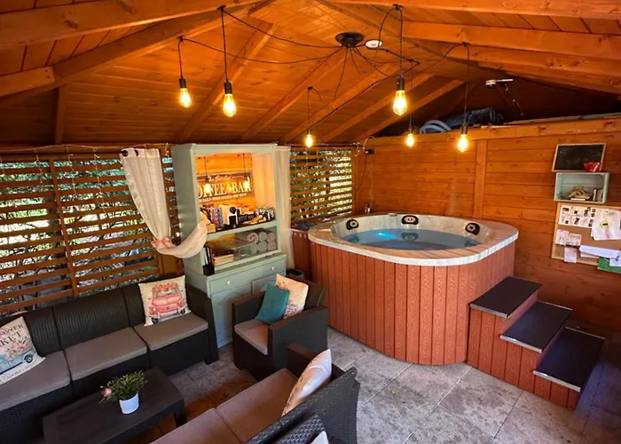 Chalet Kolonia Lesna Z Sauna I Goraca Balia